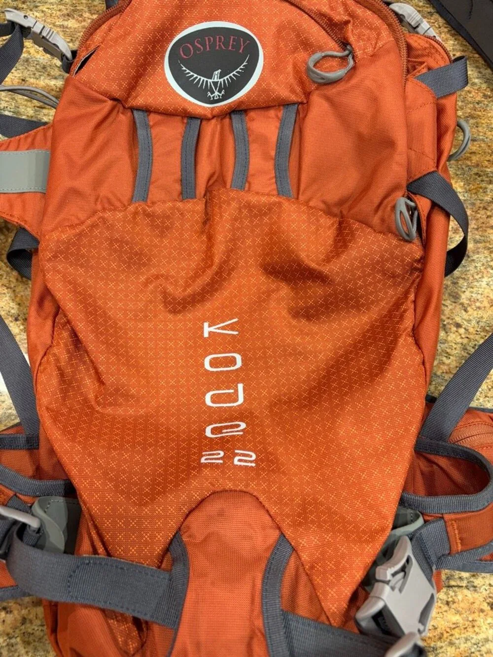 Osprey Kode 22L Backpack EUC Hiking Skiing Traveling